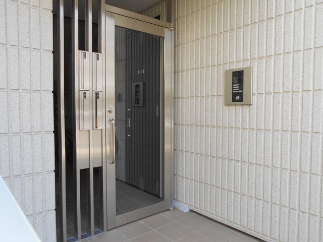 レーヴ　北のエントランス|エントランス