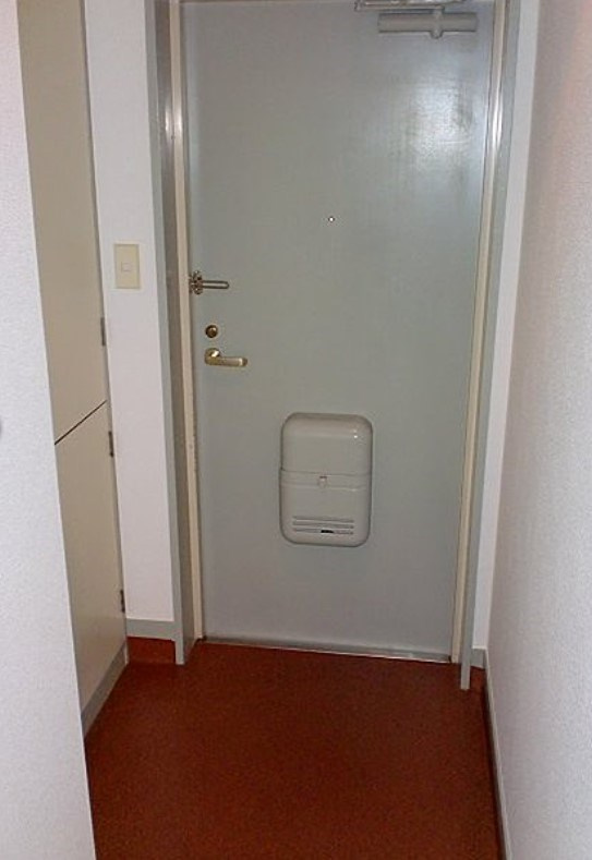 ビバリーハウスNo5の玄関