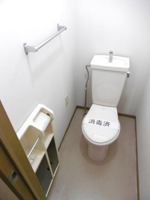 シンセリティ【10,000円キャッシュバック対象物件】のトイレ|清潔感のあるトイレです