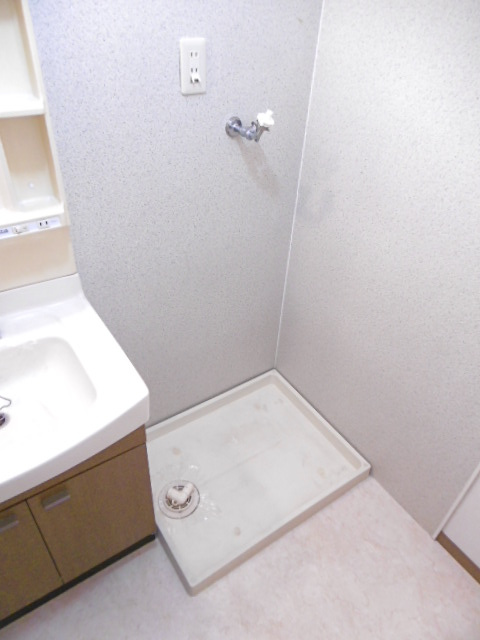 シンセリティ【10,000円キャッシュバック対象物件】の洗面所|忙しい朝には欠かせない洗面所です