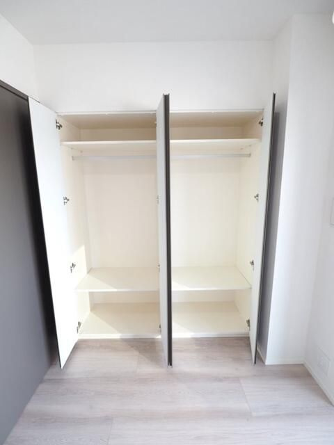 ドゥーエ日暮里の収納