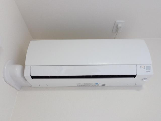 ラフォーレ千草の設備|エアコン