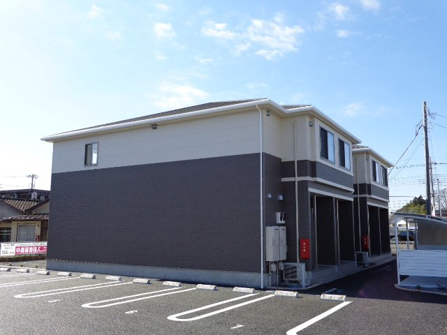 ラフォーレ千草の駐車場|外観写真（昼）