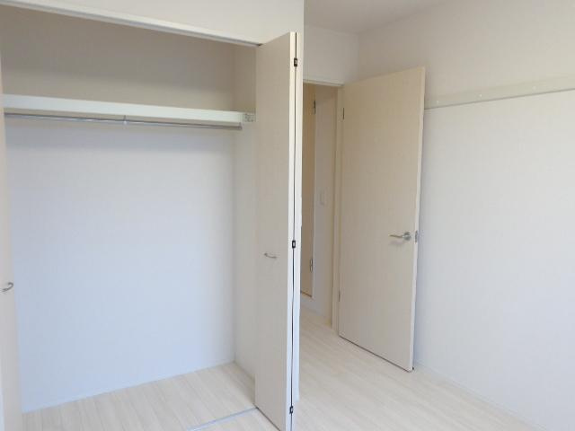 ラフォーレ千草の収納|洋室