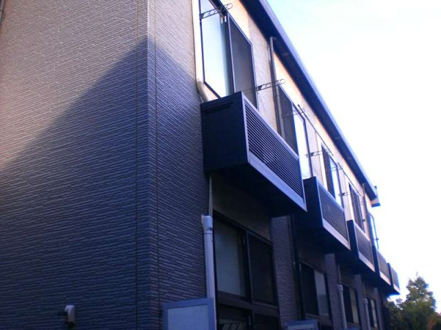 レオパレスアズミールの外観