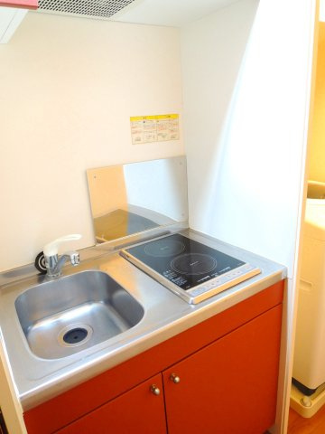 レオパレスアズミールのキッチン|使いやすい２ＷＡＹキッチン