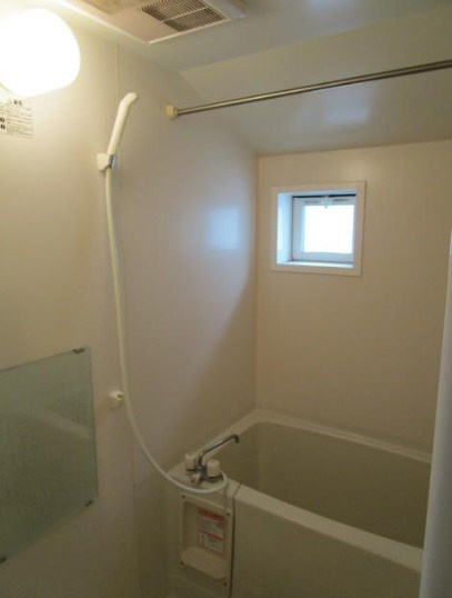 SALLE　DE　REPOSの浴室