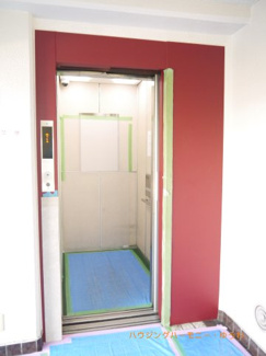 【その他共用部分】 | 勿論エレベーターが備え付けられています。