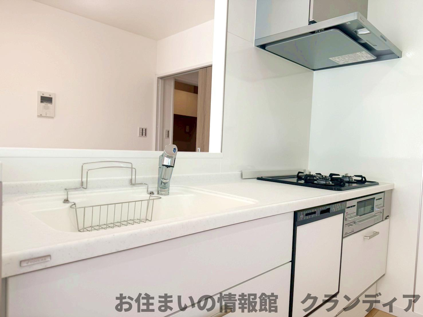 ヴィルメゾン葛西のキッチン|ドキドキの新生活も、安心してスタート。ぴったりの住まいを見つけませんか？クランディアが一緒に住まい選びをサポートします‼　まずは、お気軽にお問合せください　＃クランディア