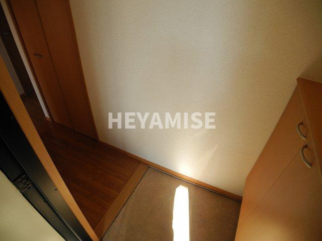 サンライズヒル福田D棟の玄関