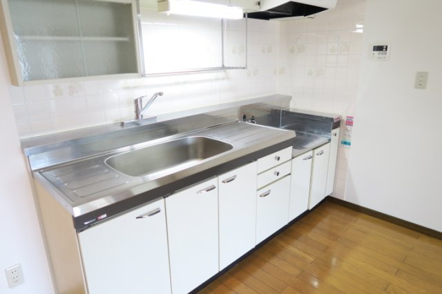 グランエトワールのキッチン|別号室の参考写真です。