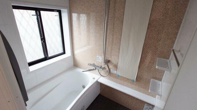 小谷津邸の浴室