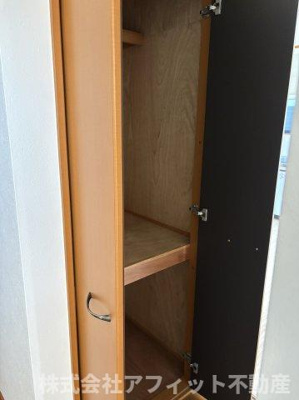 【その他】 | コーポ清水Ⅱ | 廊下収納