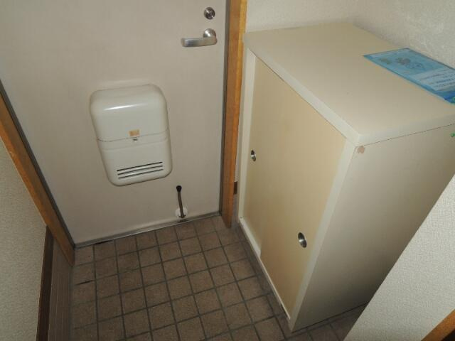 川崎市多摩区菅城下のテラスの玄関