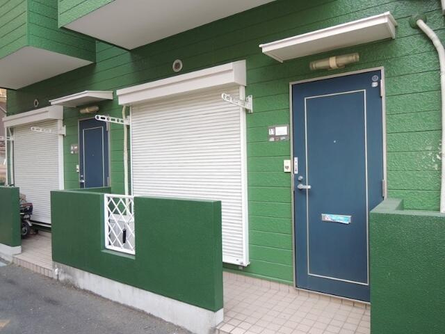 川崎市多摩区菅城下のテラスのエントランス