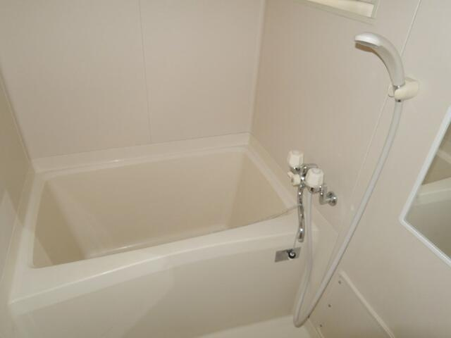 川崎市多摩区菅城下のテラスの浴室