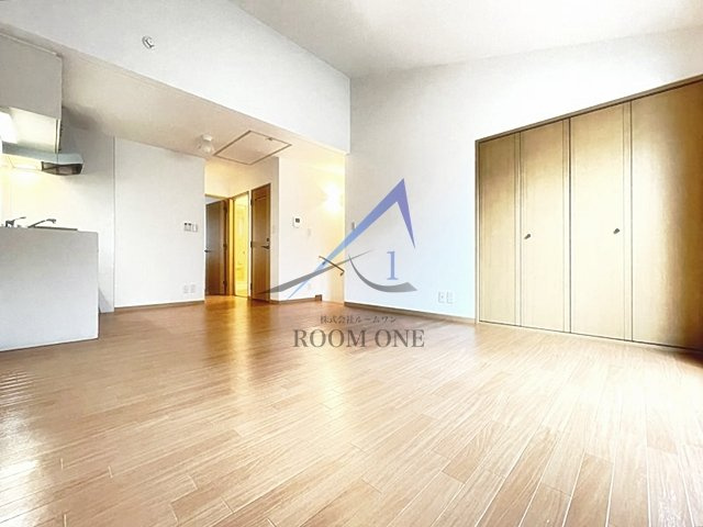 パークス三和の居間・リビング|洋室のお部屋です。