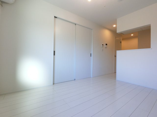 Lyk都町A棟の居間・リビング