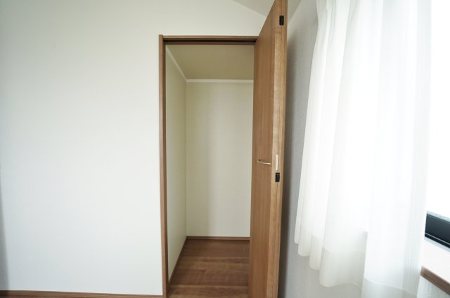 【横浜市瀬谷区本郷1丁目64-36全14棟新築戸建て】★仲介手数料無料★（大門小学校・瀬谷中学校）の収納