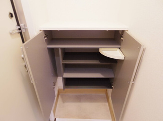 【玄関】 | クレッセント