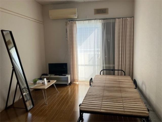 川崎市多摩区枡形６丁目のアパートの居間・リビング|洋室６帖