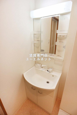 【独立洗面台】 | KTIレジデンス江坂 | 清潔感ある独立洗面台で毎日気持ちよく♪