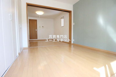 【設備】 | KTIレジデンス江坂 | 明るく開放感のある室内で、心地よい毎日をお過ごしいただけます