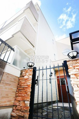 【外観】 | KTIレジデンス江坂 | シンプルで洗練されたデザインが毎日の暮らしに心地よさをプラス