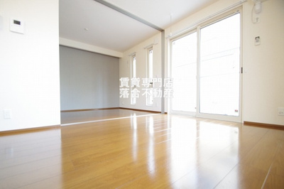 【居間・リビング】 | GRAND CHARIOT | 南向きの明るいリビング♪