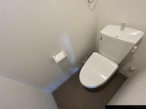 ジーメゾン大宮三橋のトイレ