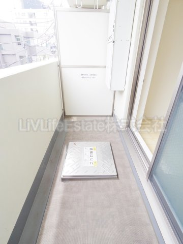 ヴェルメイユのバルコニー