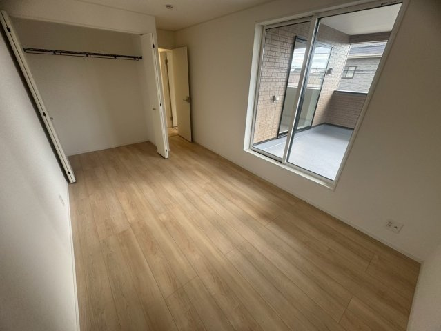 久留米市安武町安武本第3の洋室