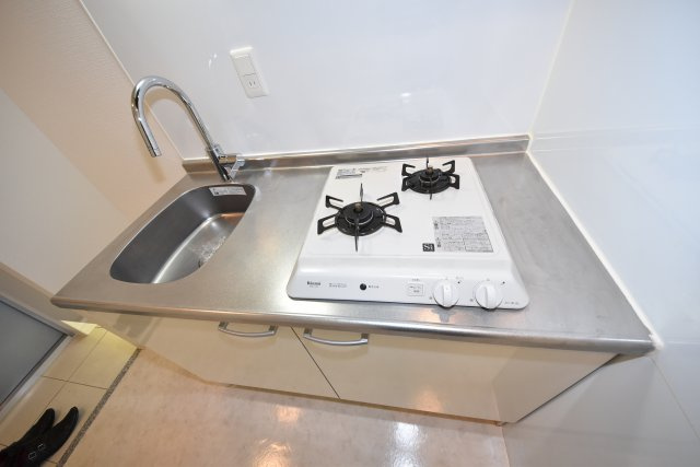 プロスプのキッチン|コンパクトなキッチンで掃除もラクラク