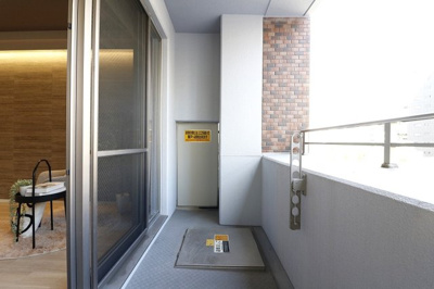 【バルコニー】 | エスリード阿波座 | 東側バルコニー