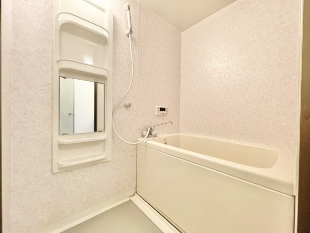 ファースト香里園ハイツの浴室|お風呂で日々の疲れを落としましょう