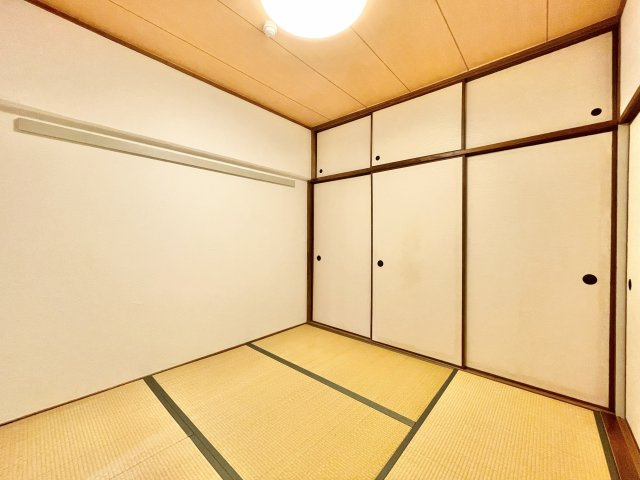 ファースト香里園ハイツの和室|和室があれば、来客や子供用のスペースとして活躍します