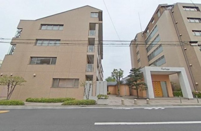 【外観】 | ゼフィルスB棟 | 鉄筋コンクリート造のがっちりとした建物。