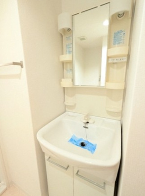 【独立洗面台】 | ゼフィルスB棟 | 嬉しい独立洗面台付き。