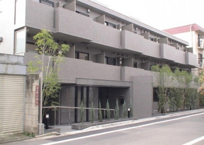 【外観】 | ルーブル荻窪伍番館 | 鉄筋コンクリート造のガッチリとした外観。