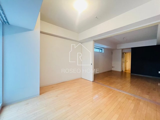 パウゼ堺筋の洋室|同マンション別部屋：参考写真