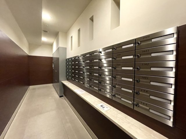 ポレスタータワー出島水辺の森のその他共用部分|郵便受けを撮影したものです。