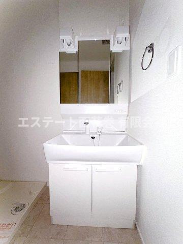 サンライズ桜町Bの独立洗面台