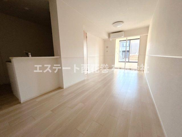 サンライズ桜町Bの居間・リビング