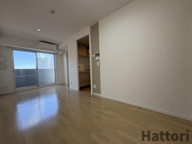 ラルーチェ北梅田の居間・リビング