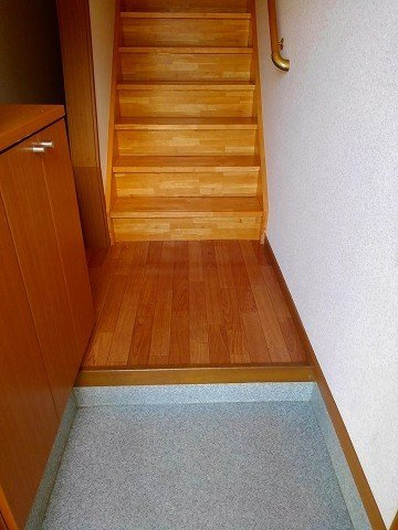 ヴィラ　カリョウビンガΒの玄関