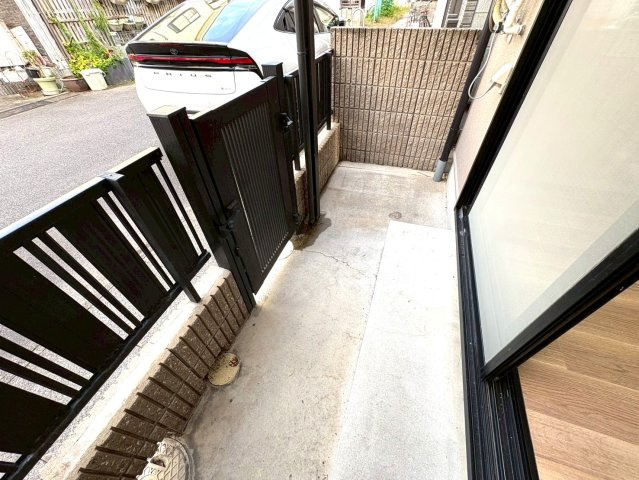 ◆２０２５年９月リフォーム完了◆全居室６帖以上のロフト付き◆収納豊富◆宇治市五ケ庄大林のその他|裏庭