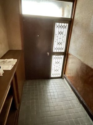 【玄関】 | 北金沢1丁目貸家