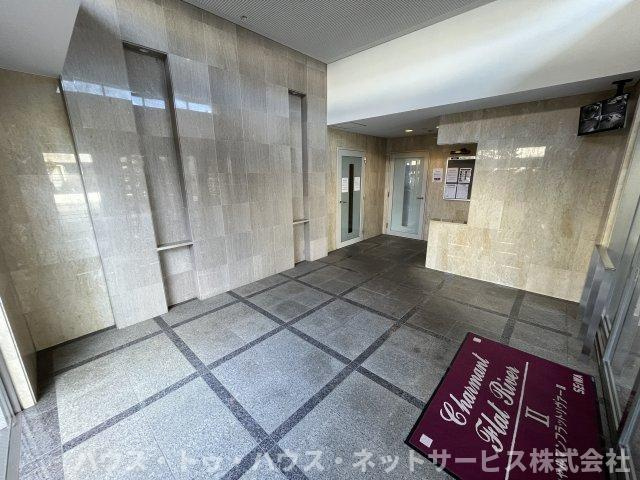 シャルマンフラットリヴァーⅡのロビー