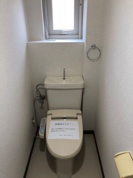 フリーデン E棟のトイレ