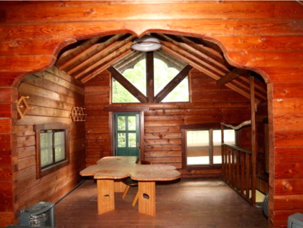 高島市今津町深清水中古ログハウスの内装|2F洋室